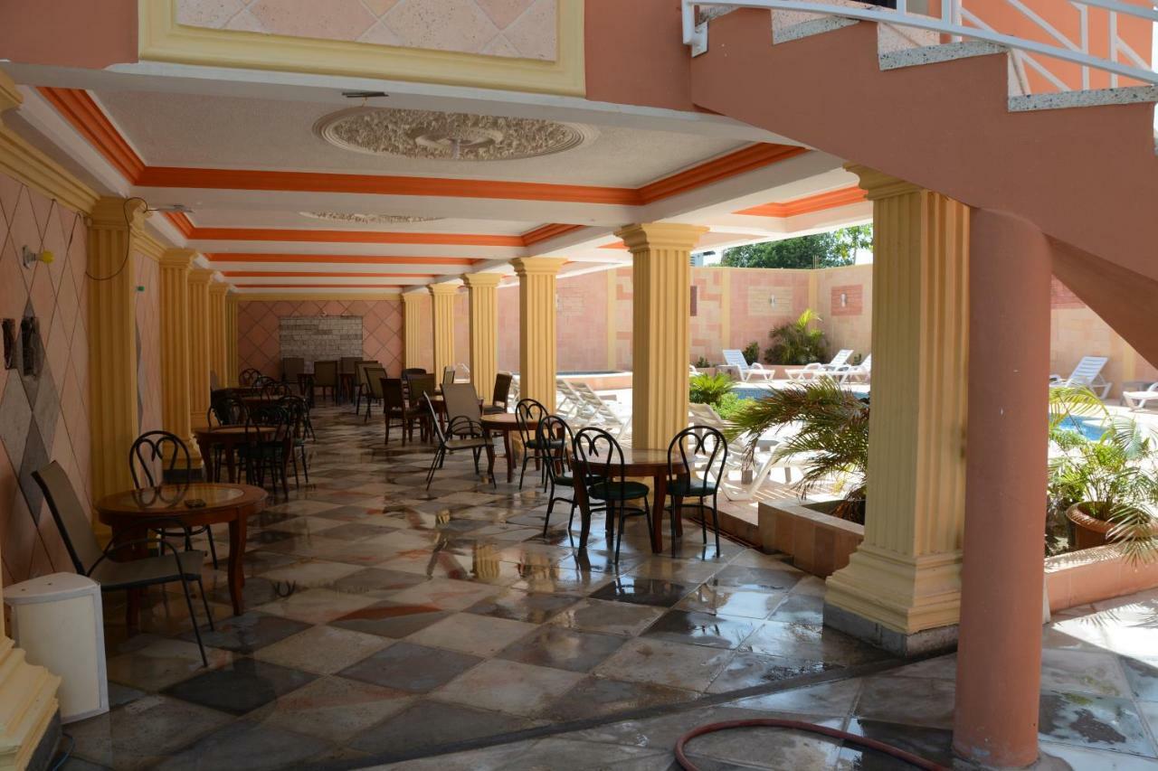 Hotel Tabarre 'S Palace Port-au-Prince Exterior foto