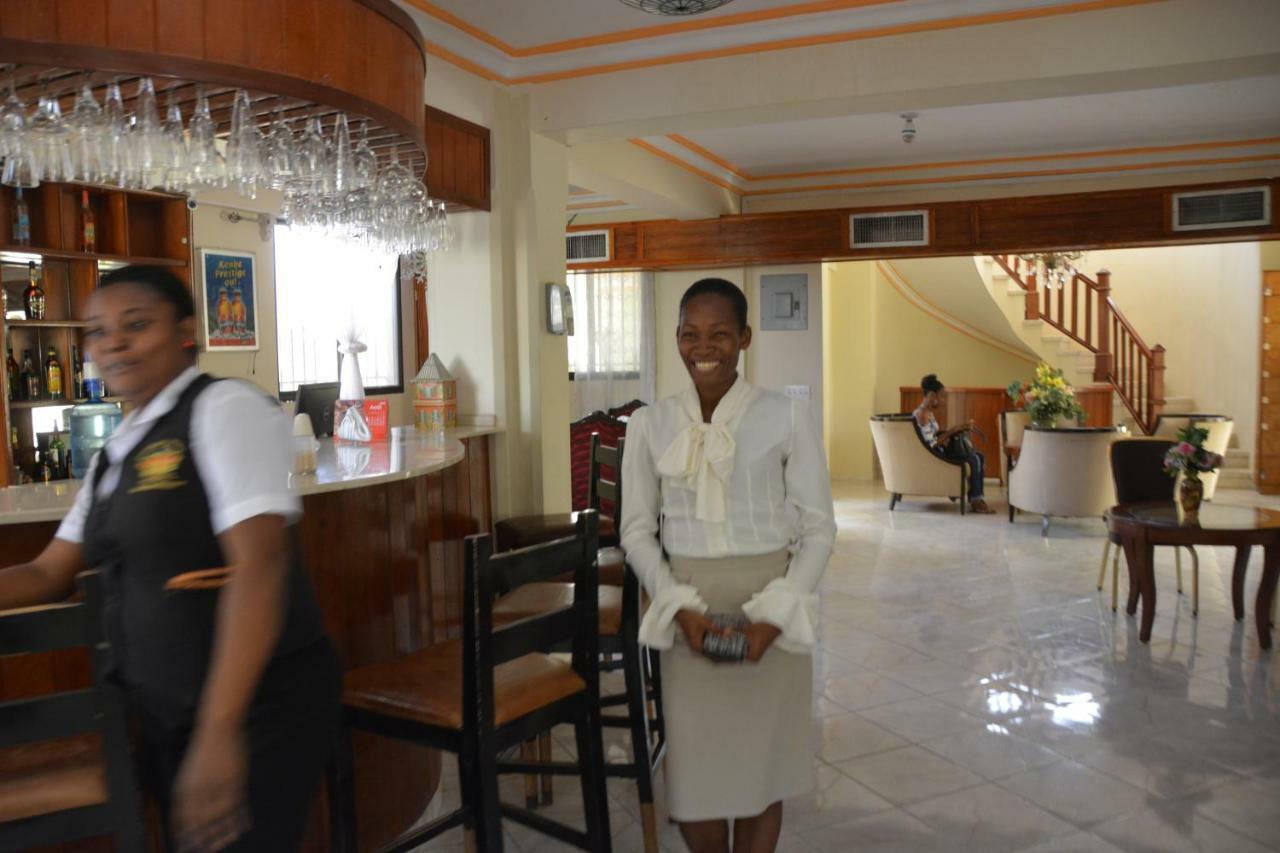 Hotel Tabarre 'S Palace Port-au-Prince Exterior foto